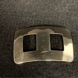 Gold tone scarf buckle